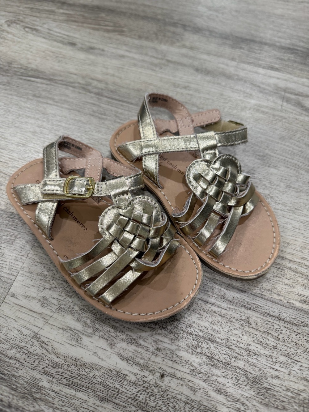 cupcakes & cashmere Metallic Gold Woven Heart Girls' Sandals